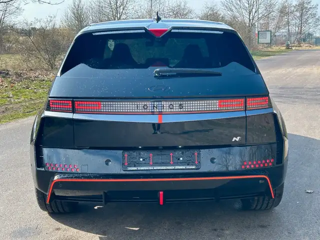 Hyundai Ioniq 5 view 5