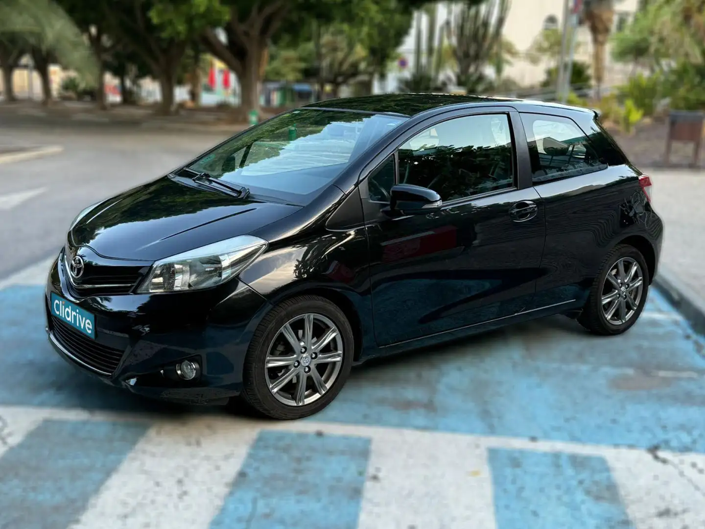 Toyota Yaris 1.3 Sport MultiDrive Noir - 2