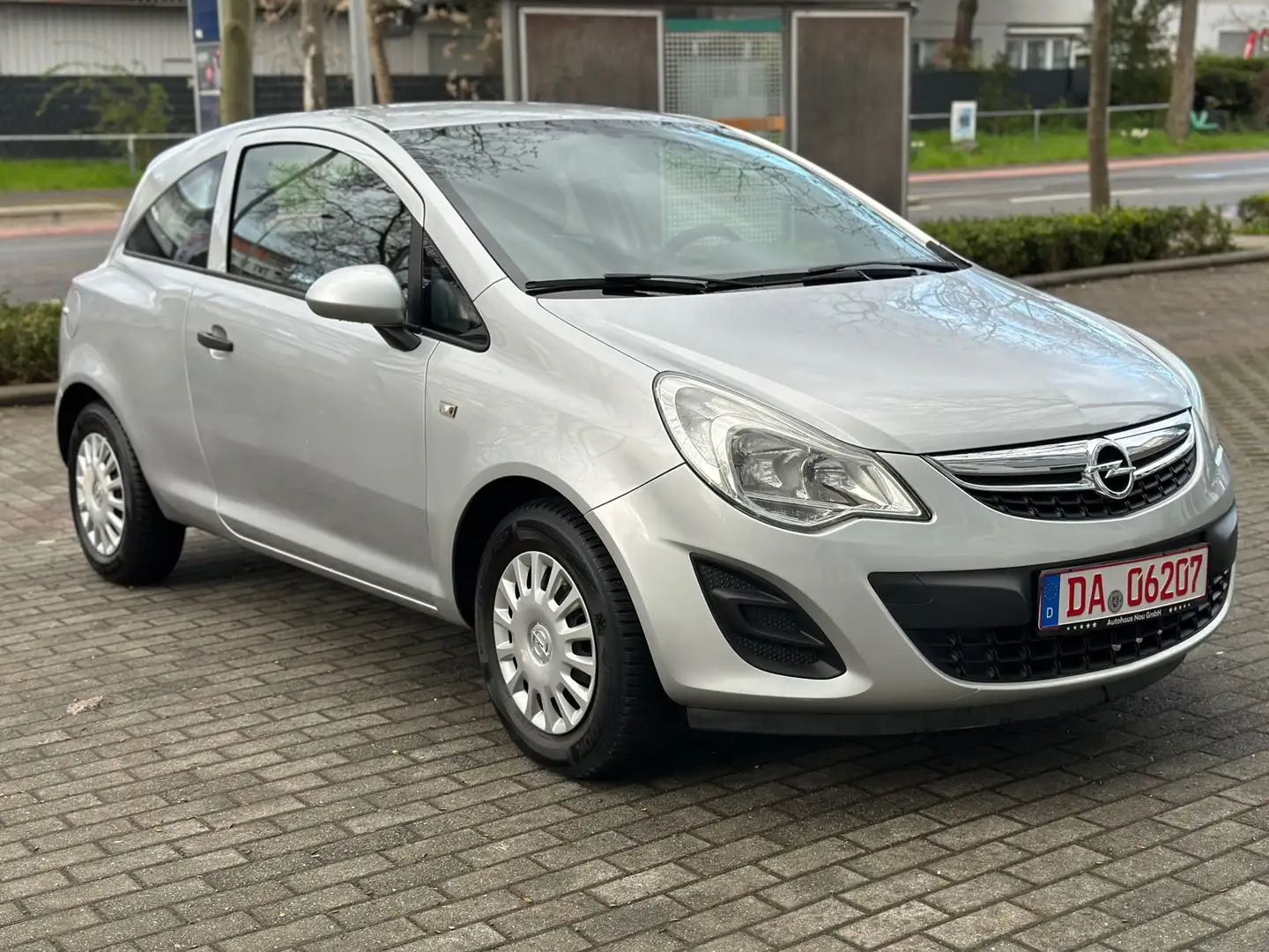Opel Corsa Selection/Klima/Garantie/Euro-5/Servo/MP3/CD-Playe Grau - 1
