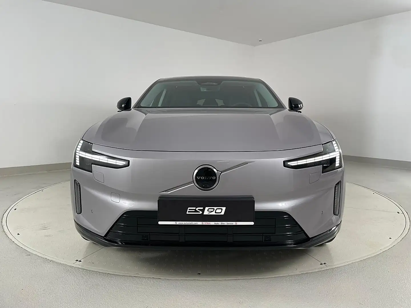 Volvo ES90 Twin Motor AWD 106kWh Ultra | Stahl Wien 22 Silber - 2