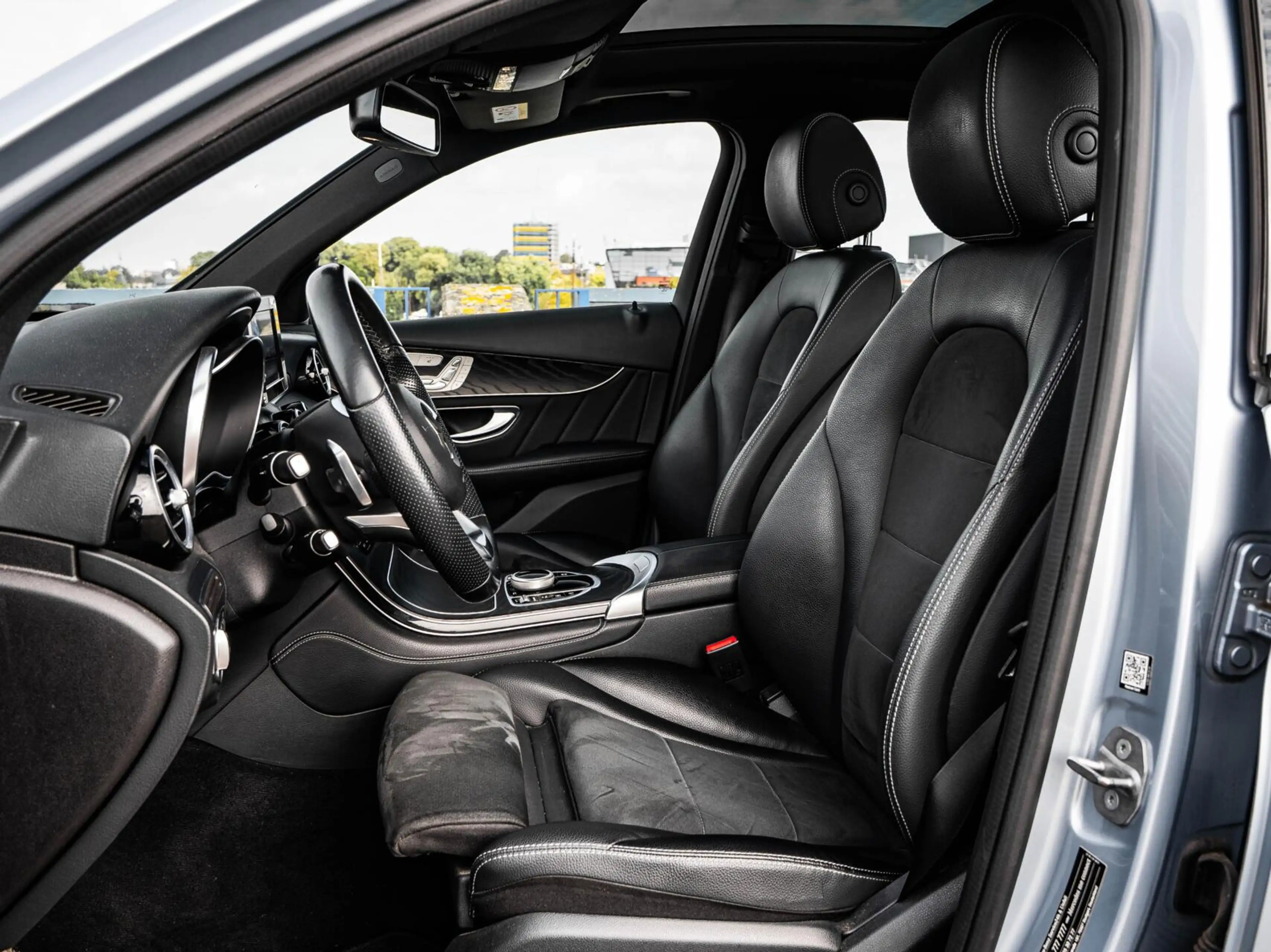 Mercedes-Benz GLC 250 4MATIC Premium Plus AMG | Panoramadak | Trekhaak | — photo 11