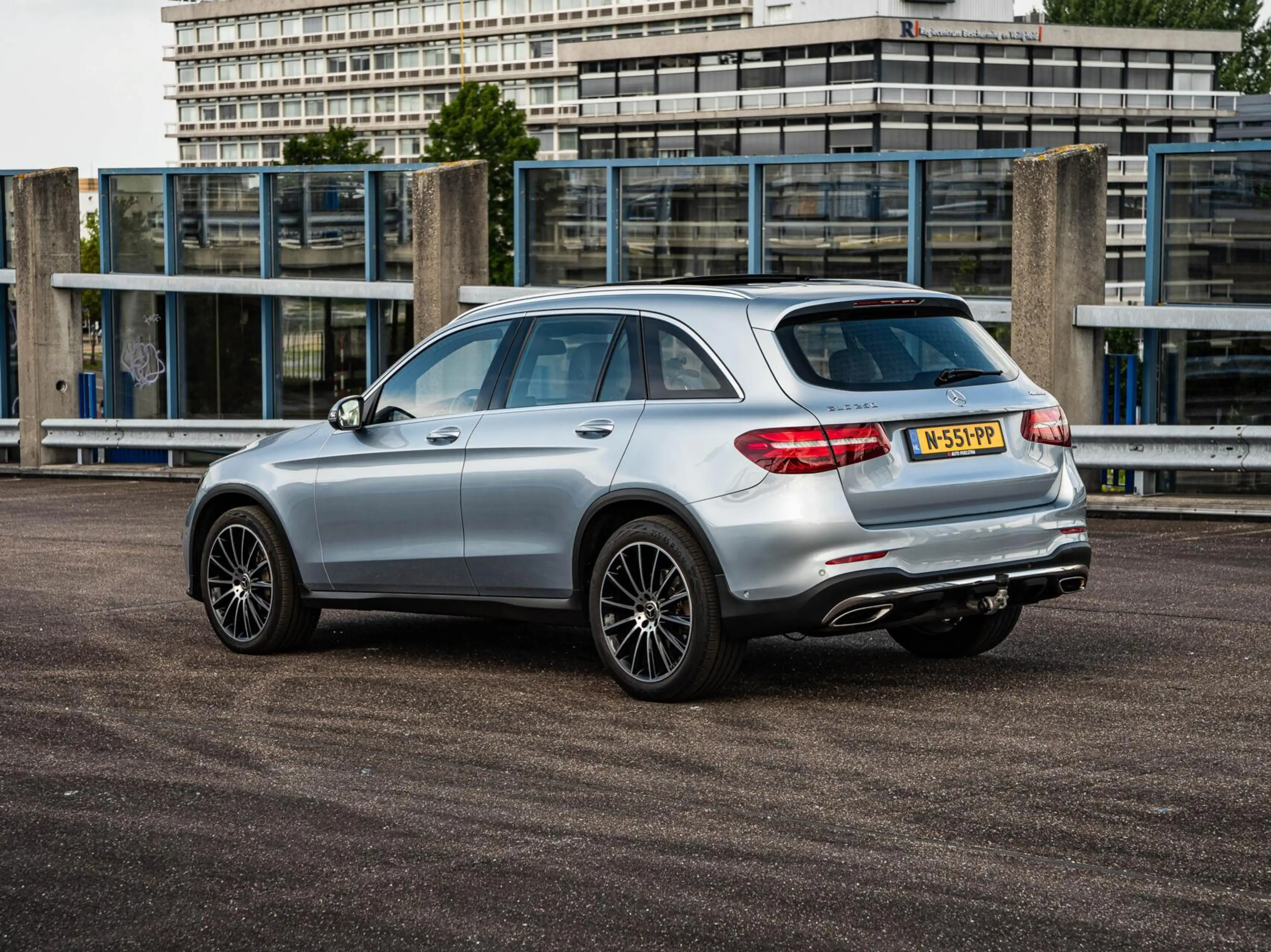 Mercedes-Benz GLC 250 4MATIC Premium Plus AMG | Panoramadak | Trekhaak | — photo 9