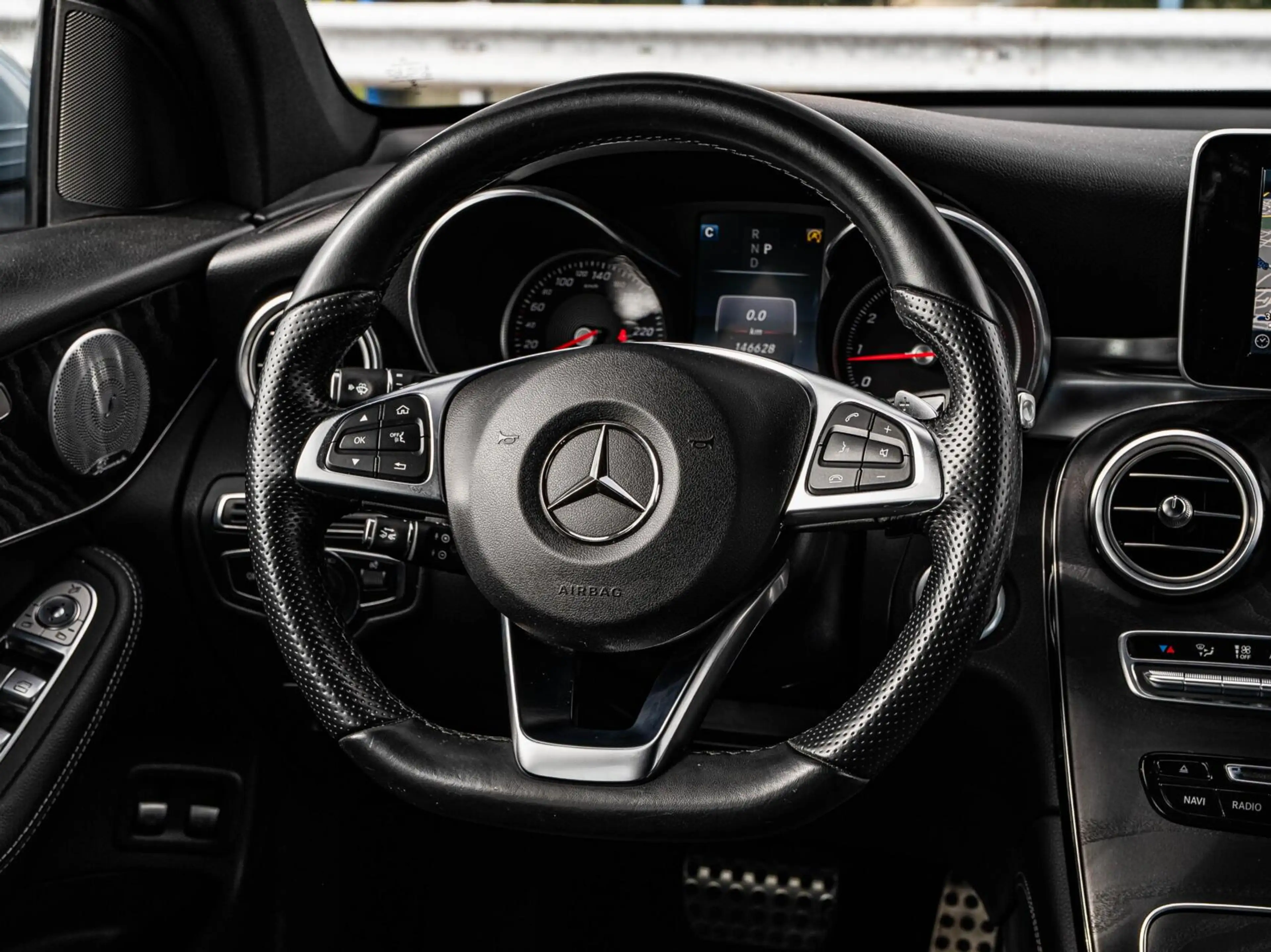 Mercedes-Benz GLC 250 4MATIC Premium Plus AMG | Panoramadak | Trekhaak | — photo 16