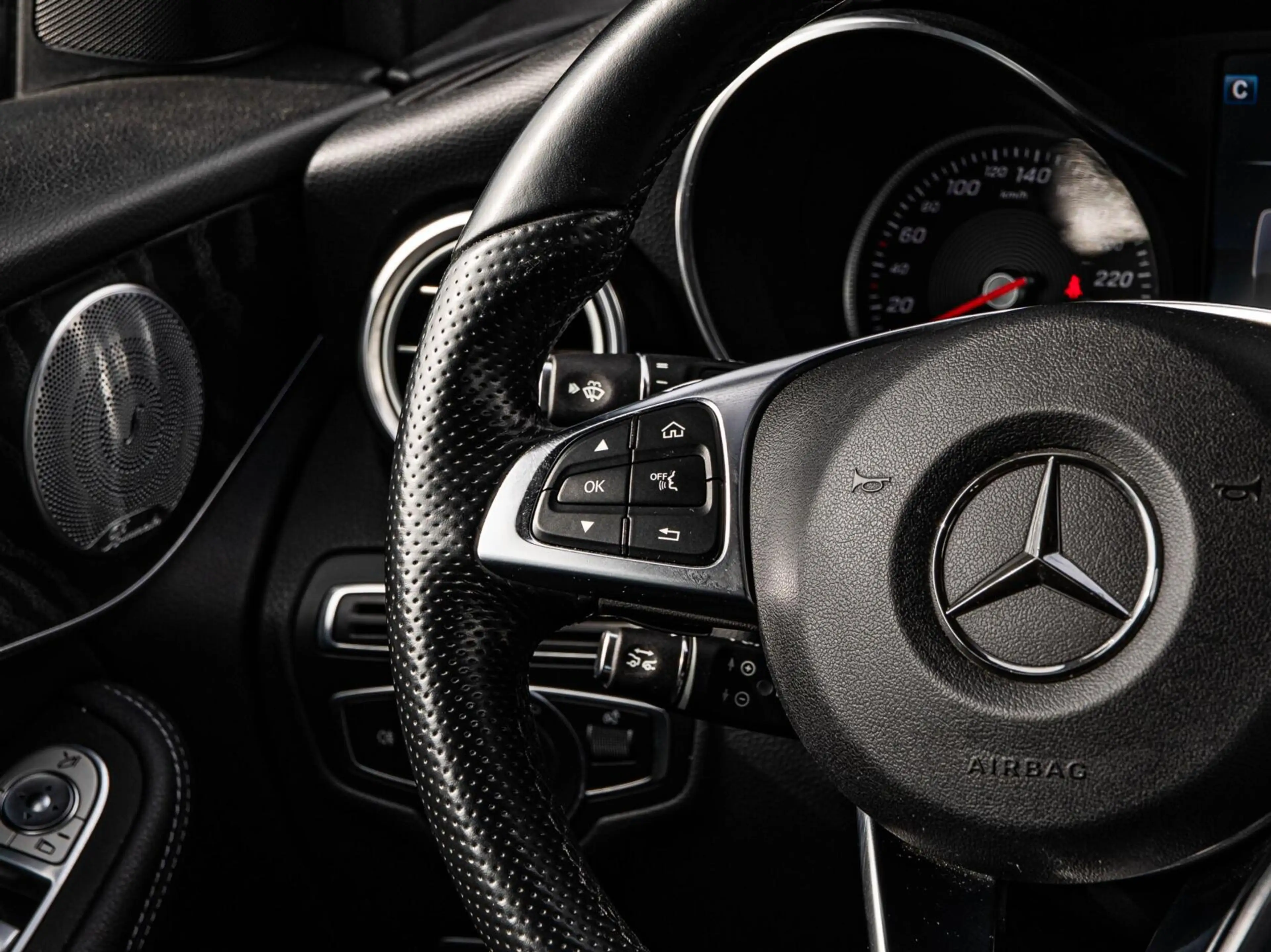 Mercedes-Benz GLC 250 4MATIC Premium Plus AMG | Panoramadak | Trekhaak | — photo 17