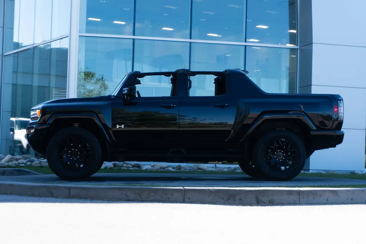 GMC HUMMER EV Pickup снимка GMC HUMMER EV Pickup