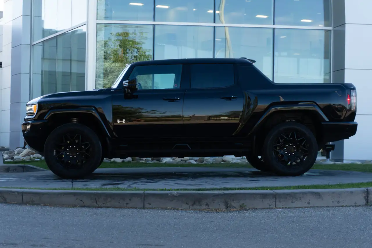 GMC HUMMER EV Pickup снимка GMC HUMMER EV Pickup