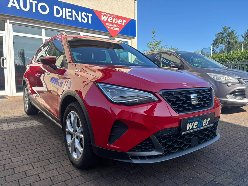 SEAT Arona FR*NAVIGATION*CARPLAY*LED*Si-Hz.*ALLWETTER*uvm