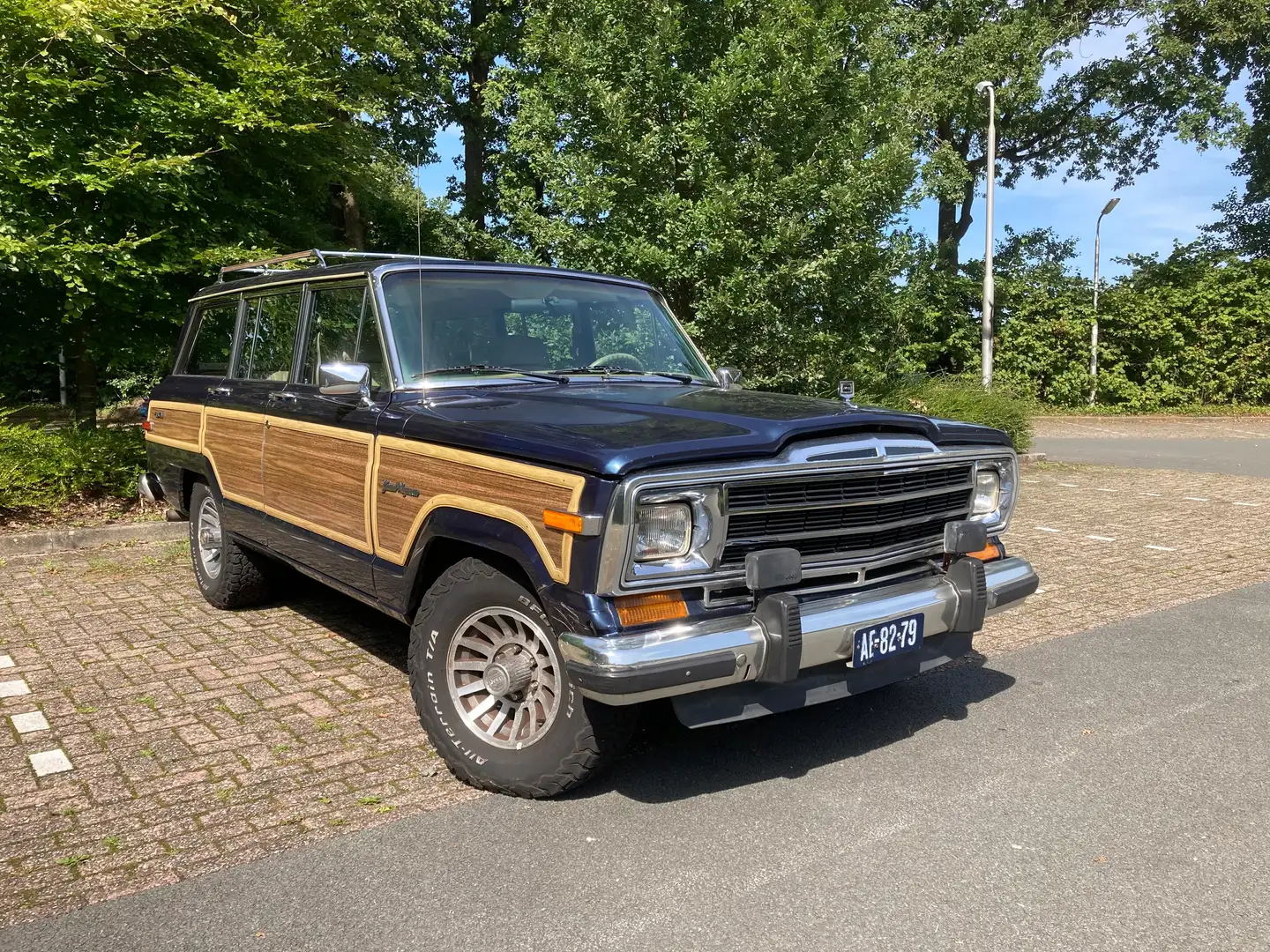 Jeep Wagoneer Grand Wagoneer Azul - 1
