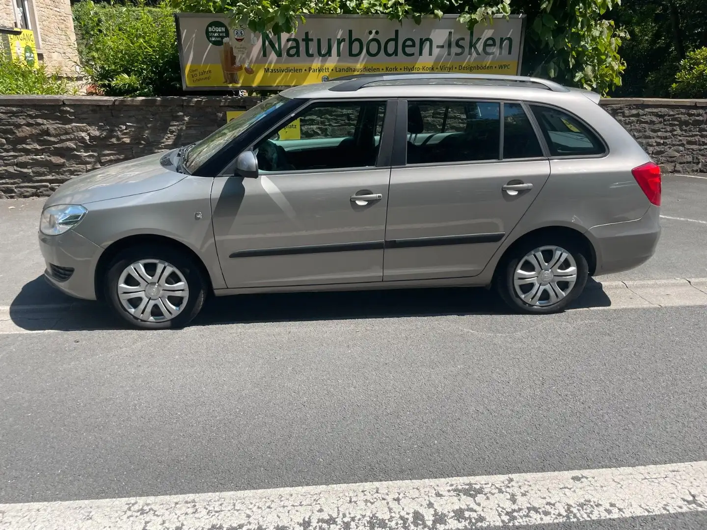 Skoda Fabia Combi Ambiente 1.Hand!Top! Tüv Neu! Beige - 2