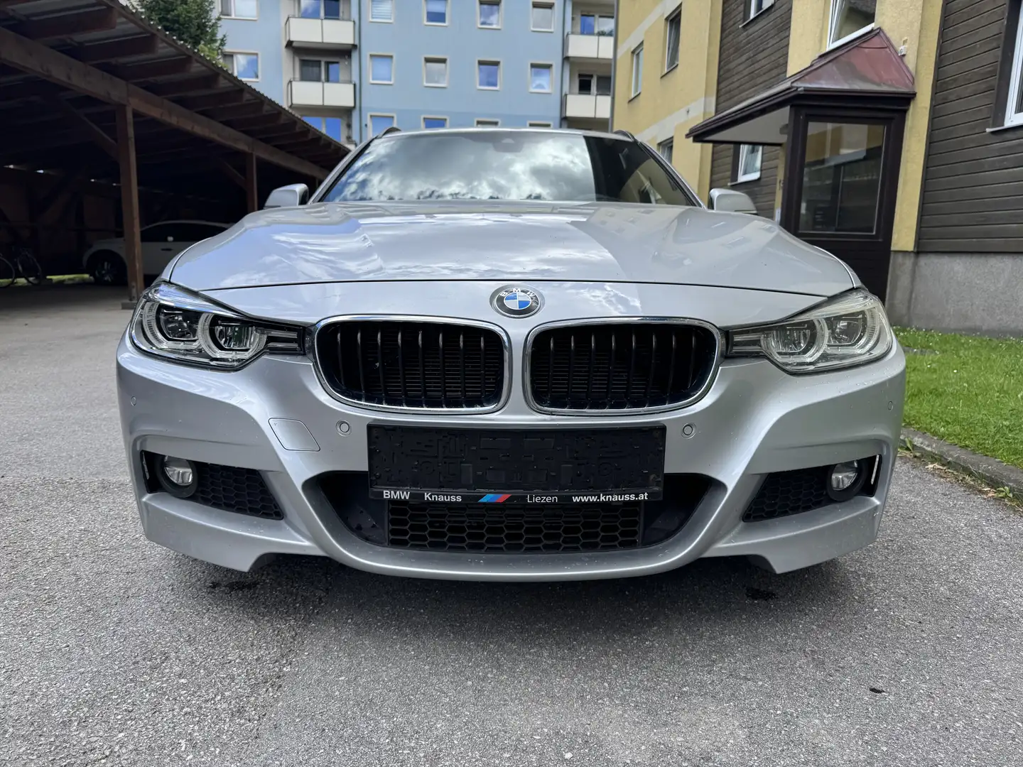 BMW 318 318d Touring M Sport Aut. - 2
