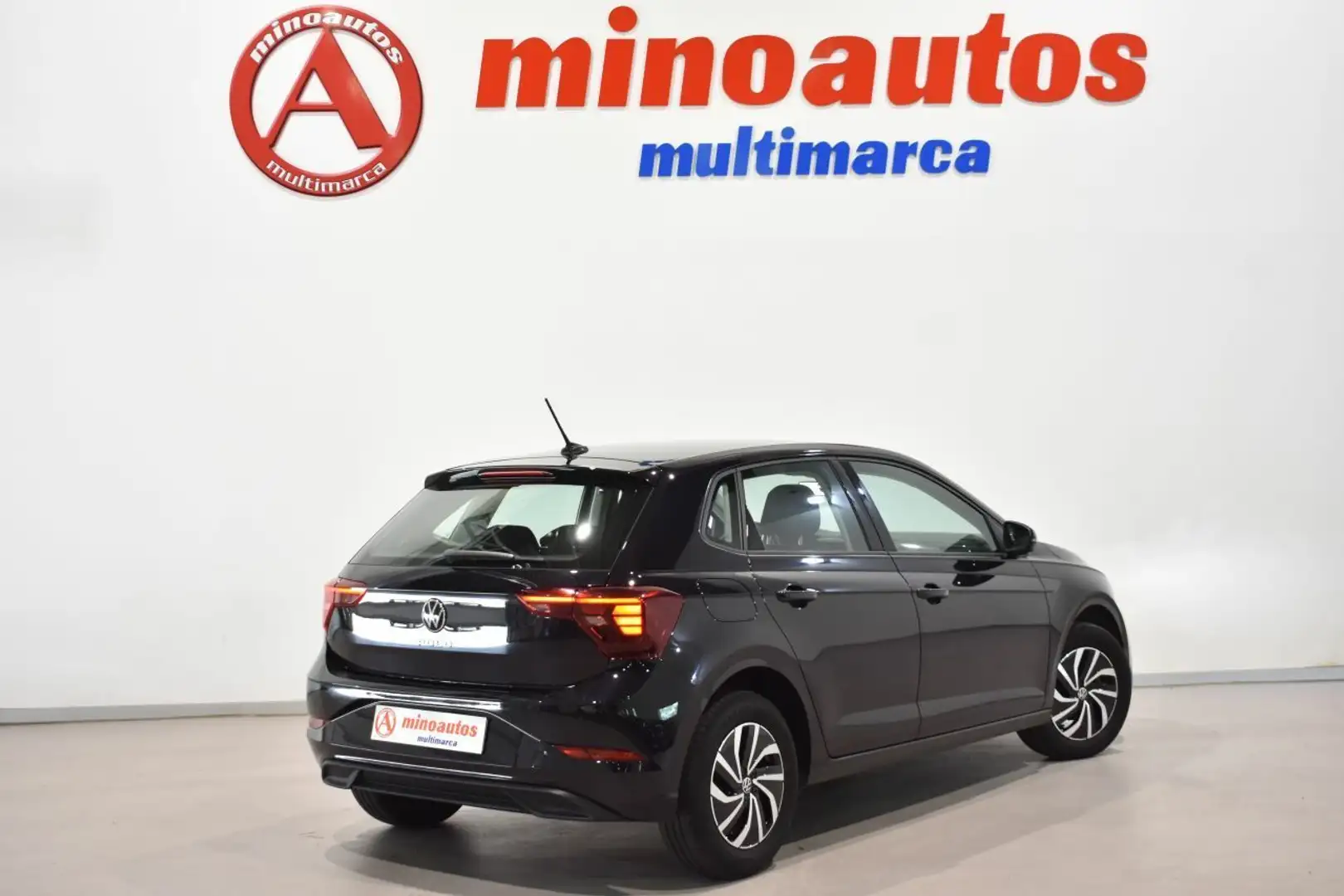 Volkswagen Polo 1.0 TSI Advance 70kW Negro - 2
