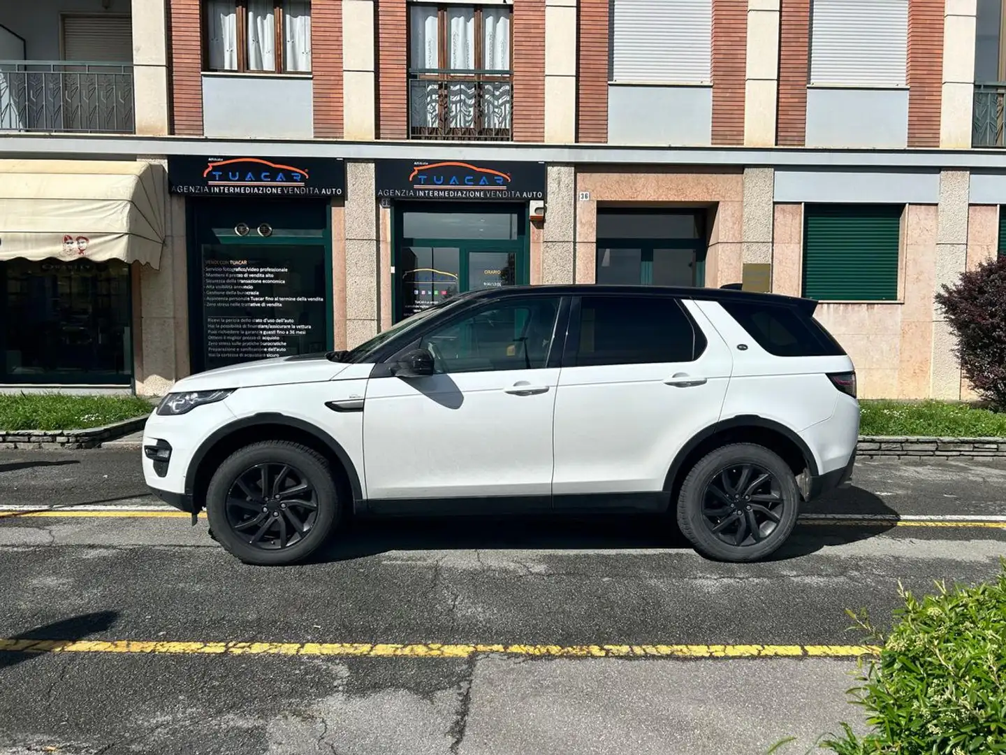 Land Rover Discovery Sport Business Edition Premium SE 2.0 TD4 Blanco - 2