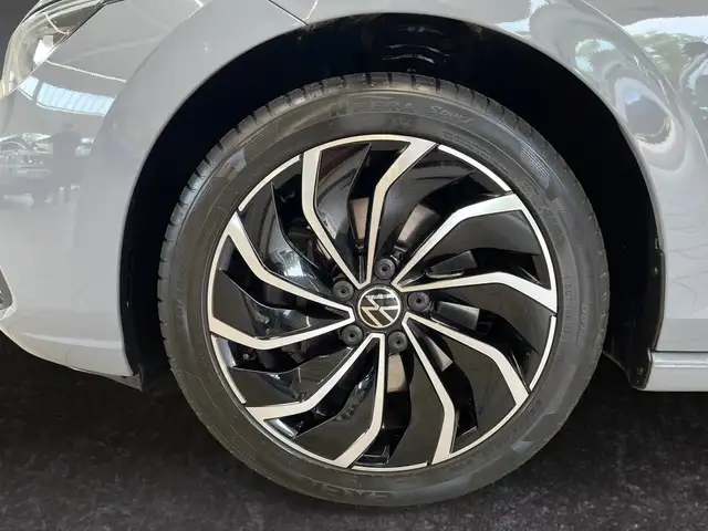 Volkswagen Golf view 15