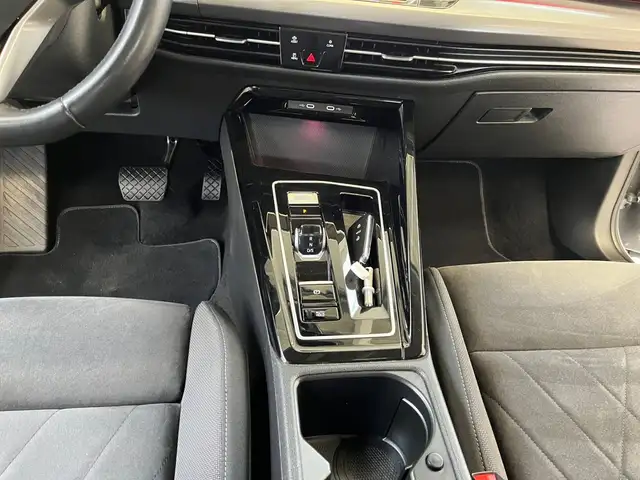 Volkswagen Golf view 9