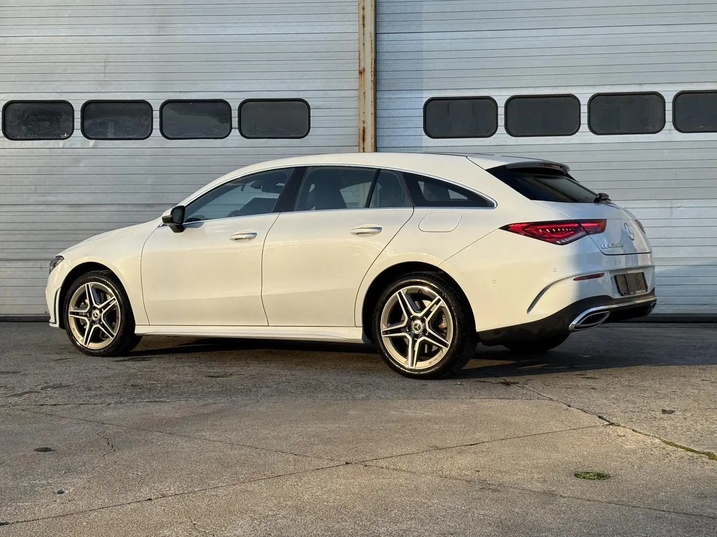 Mercedes-Benz CLA 250 e Shooting Brake AMG LINE | Smartphone Integratie Weiß - 2