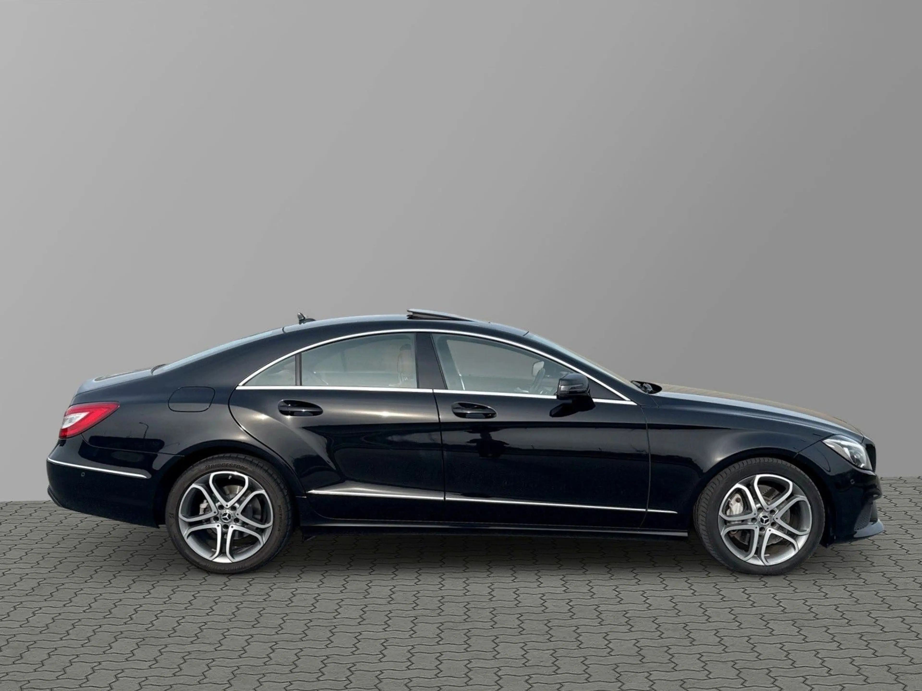 Mercedes-Benz CLS 350 d*Unfallfrei*Facelift*Schiebedach*ambient — photo 2