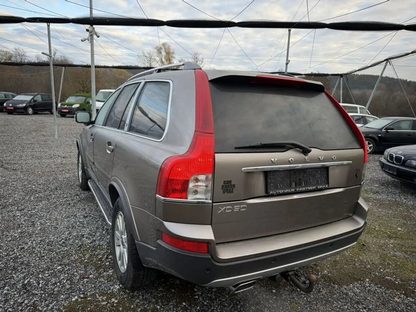 Volvo XC90 D5 Executive (7 Sitze)/NUR FÜR HÄNDLER/Export Gris - 2