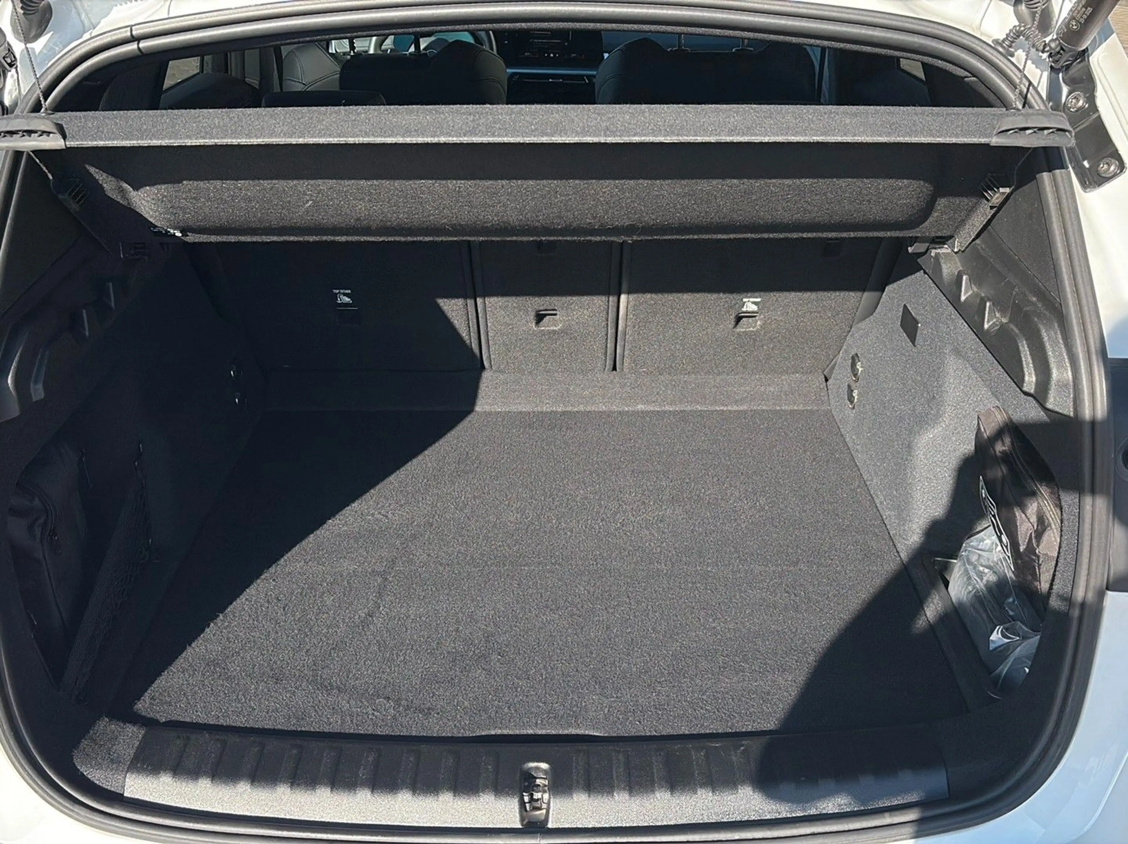 BMW iX1 30 xDrive M Sport AHK 2ZK SzH RFK — photo 11