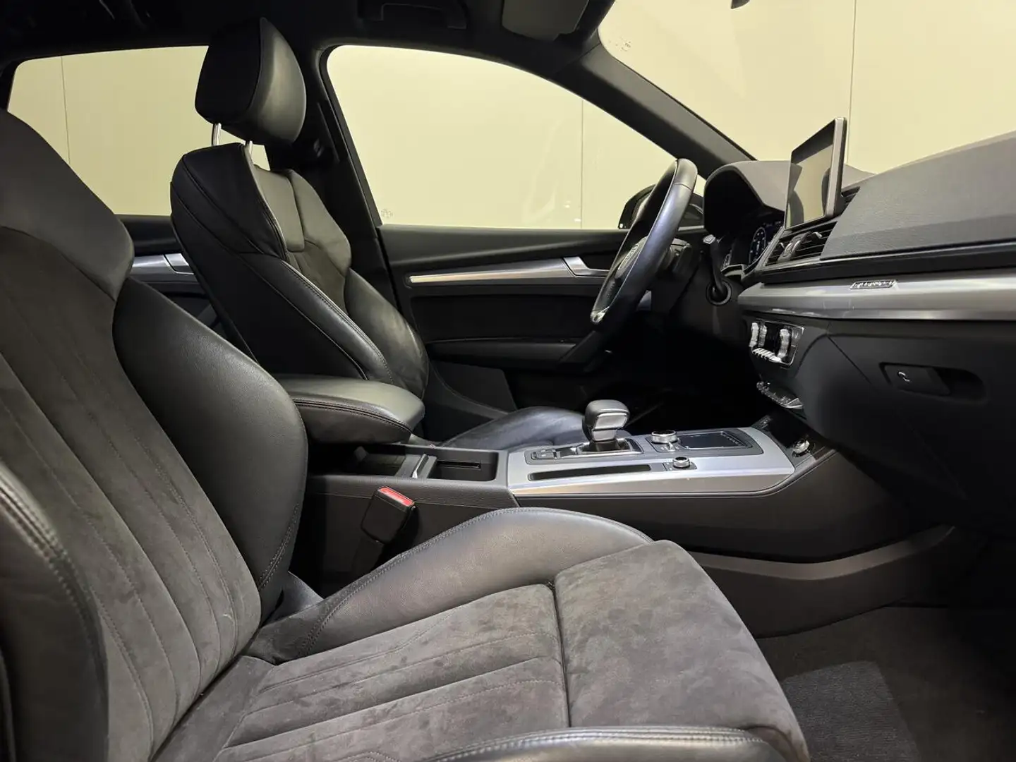 Audi Q5 50 TFSIe Hybrid Quattro - S-Line - Topstaat! 1S... Negru - 2
