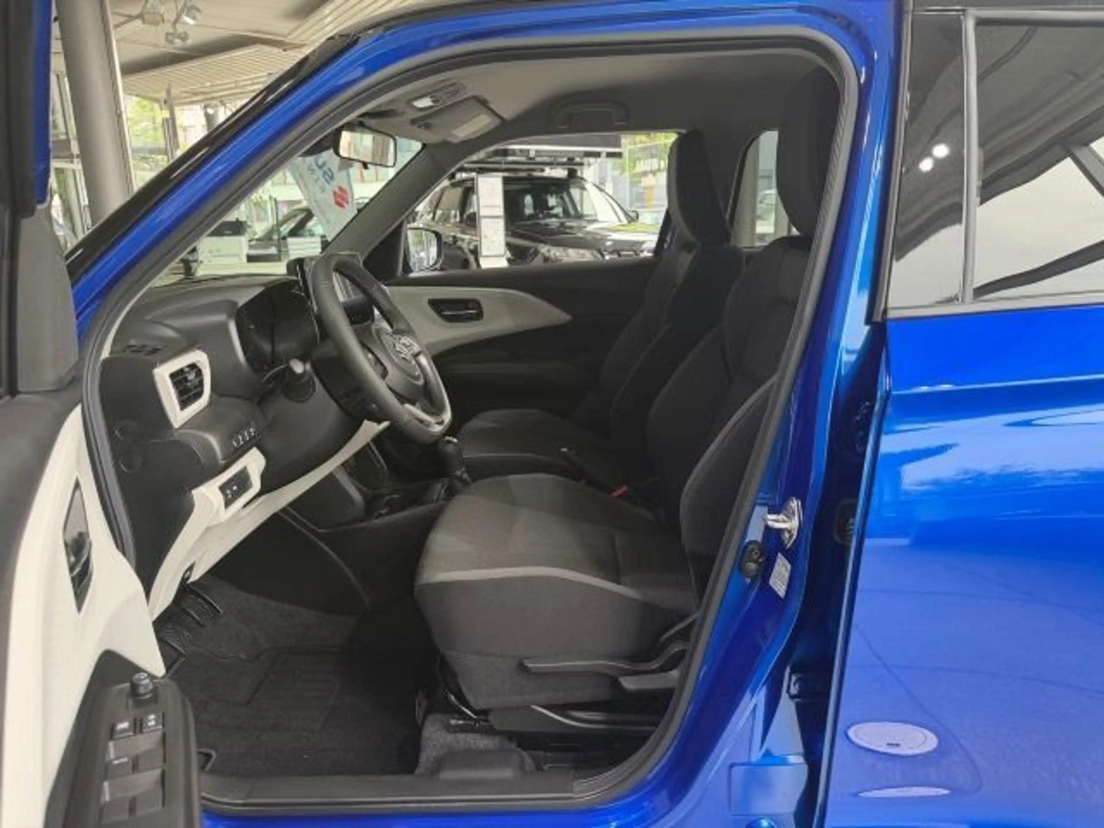 Suzuki Swift SWIFT 1.2 DUALJET HYBRID COMFORT 5-GANG — photo 9