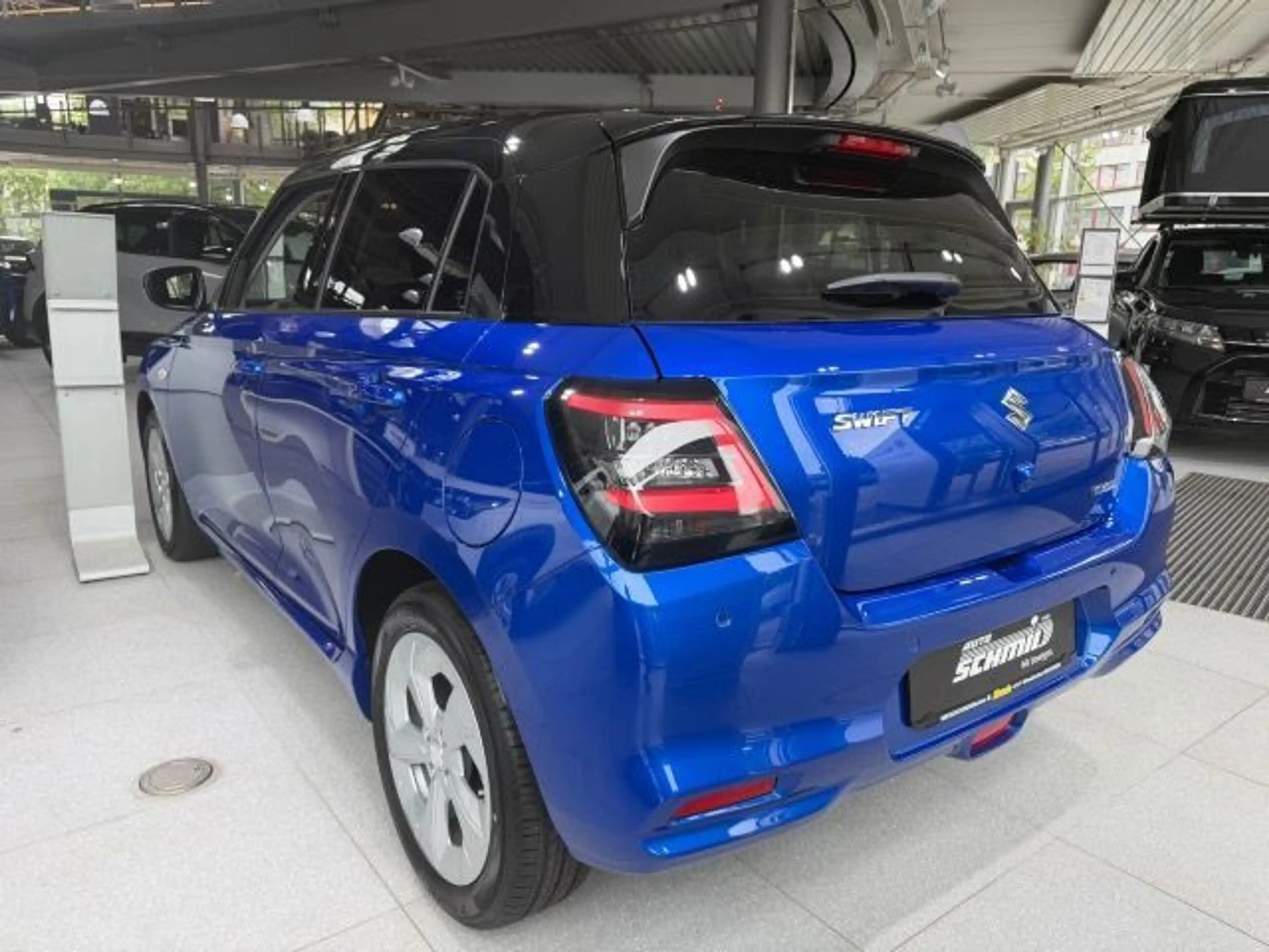 Suzuki Swift SWIFT 1.2 DUALJET HYBRID COMFORT 5-GANG — photo 4