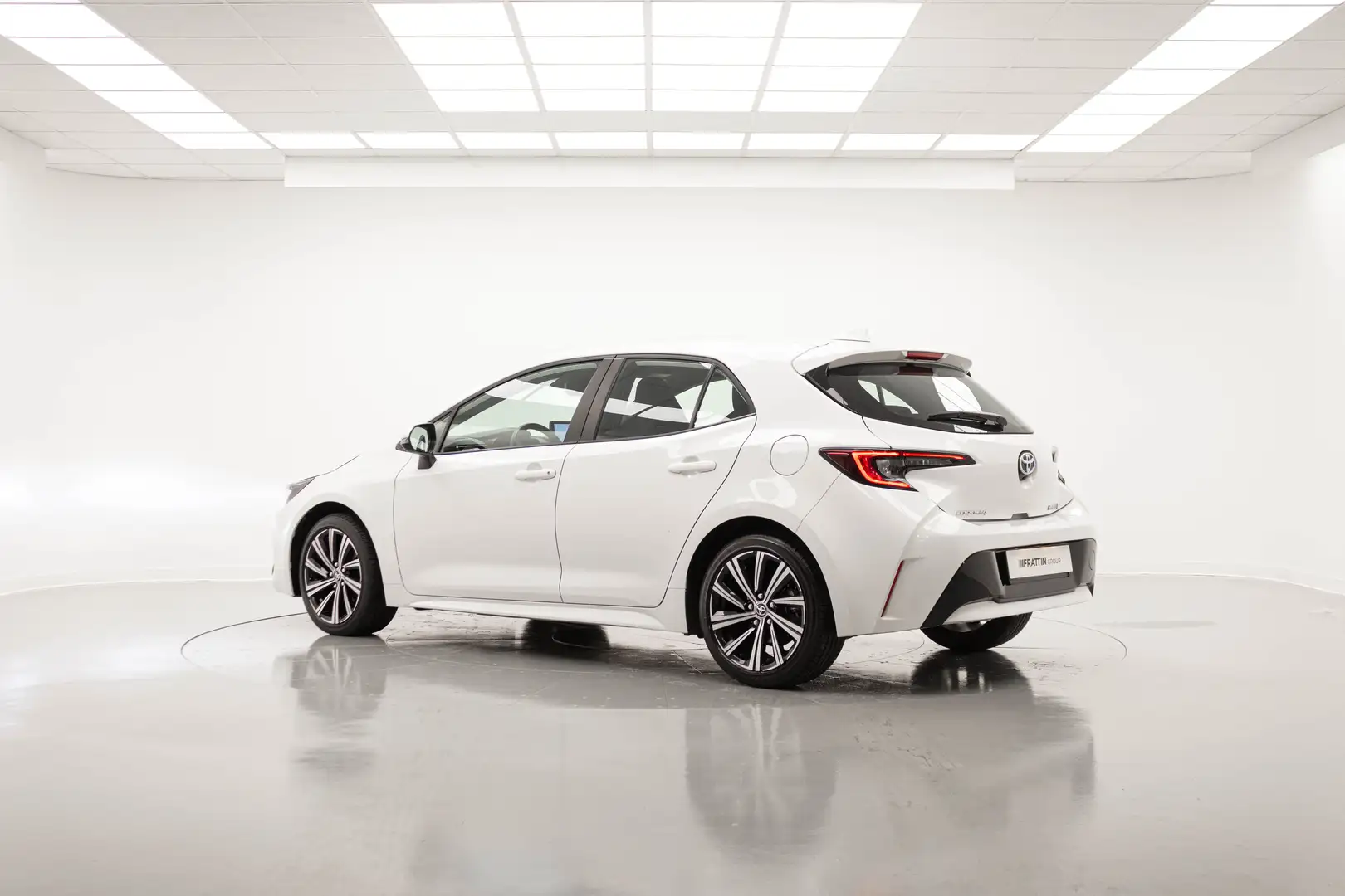Toyota Corolla IBRIDA - Active 1.8 Hybrid Tyre FULL-HYBRID HEV Blanc - 2