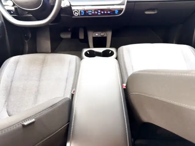 Hyundai Ioniq 5 view 14