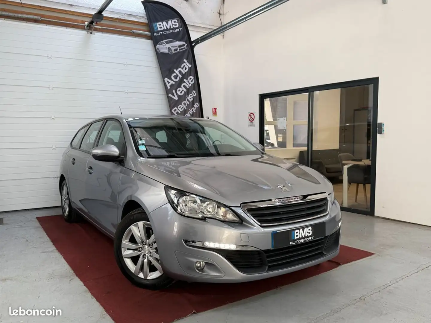 Peugeot 308 II 1.6 BlueHDI 120 Active Business Grau - 1
