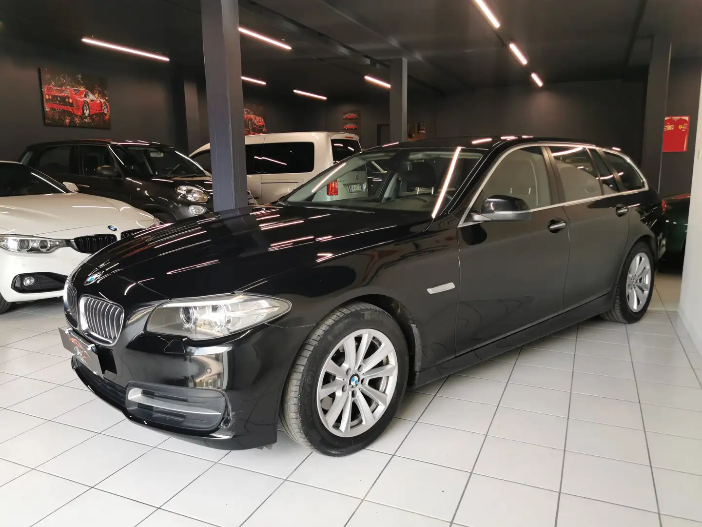 BMW 520 Touring Business 184cv auto Euro 6 Tagliandi BMW Nero - 2