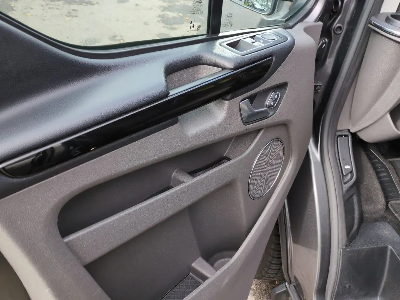 Ford Tourneo Custom 2.0 TDCI 320 L1 Titanium X Automati, миниатюра 9
