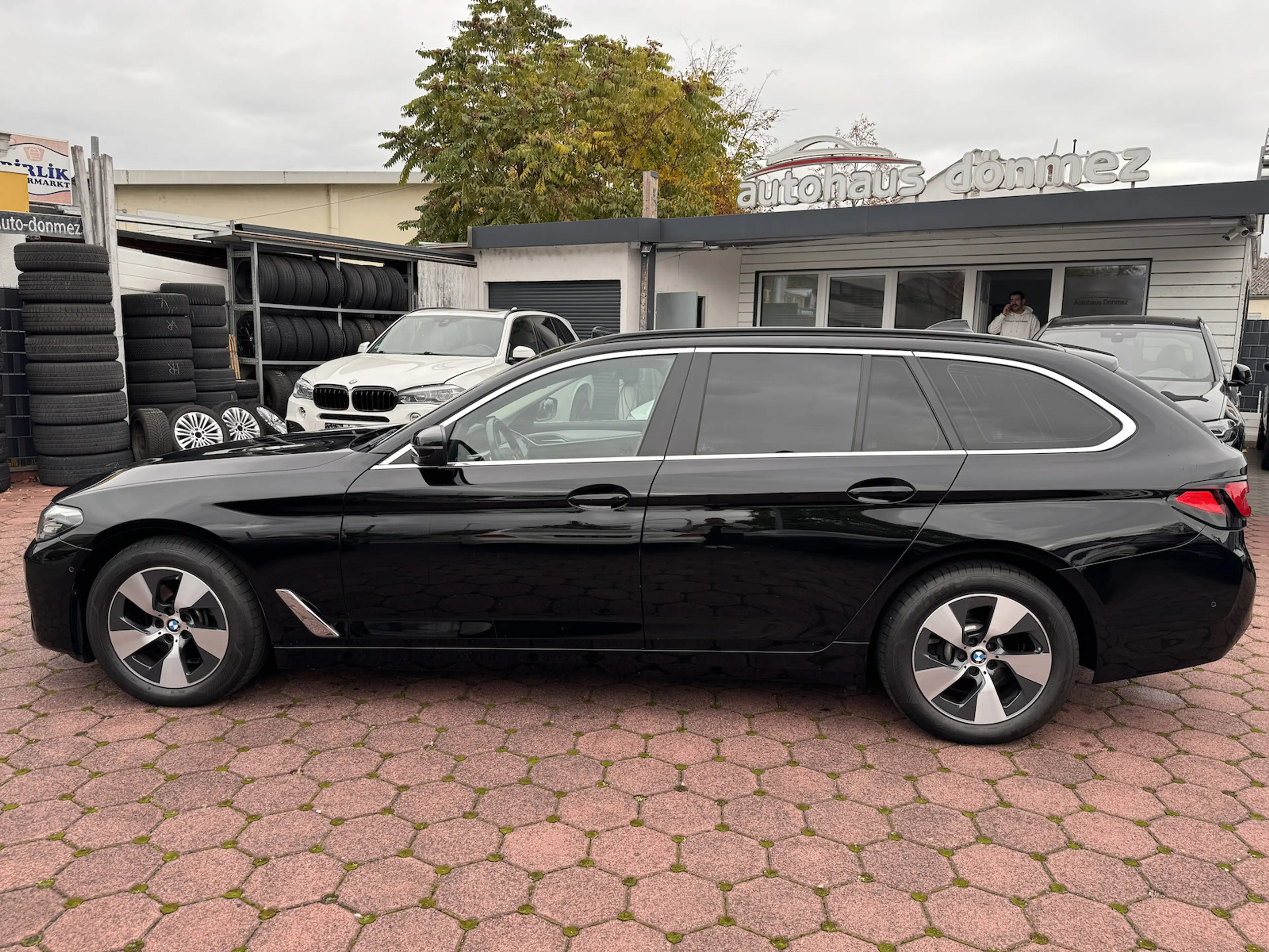 BMW 520 520d AMBIENTE PANORAMA RFKA DAB LED — photo 4