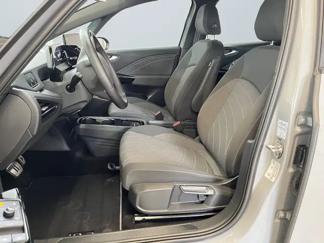 Volkswagen Id.3 view 7