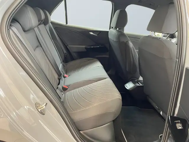 Volkswagen Id.3 view 11
