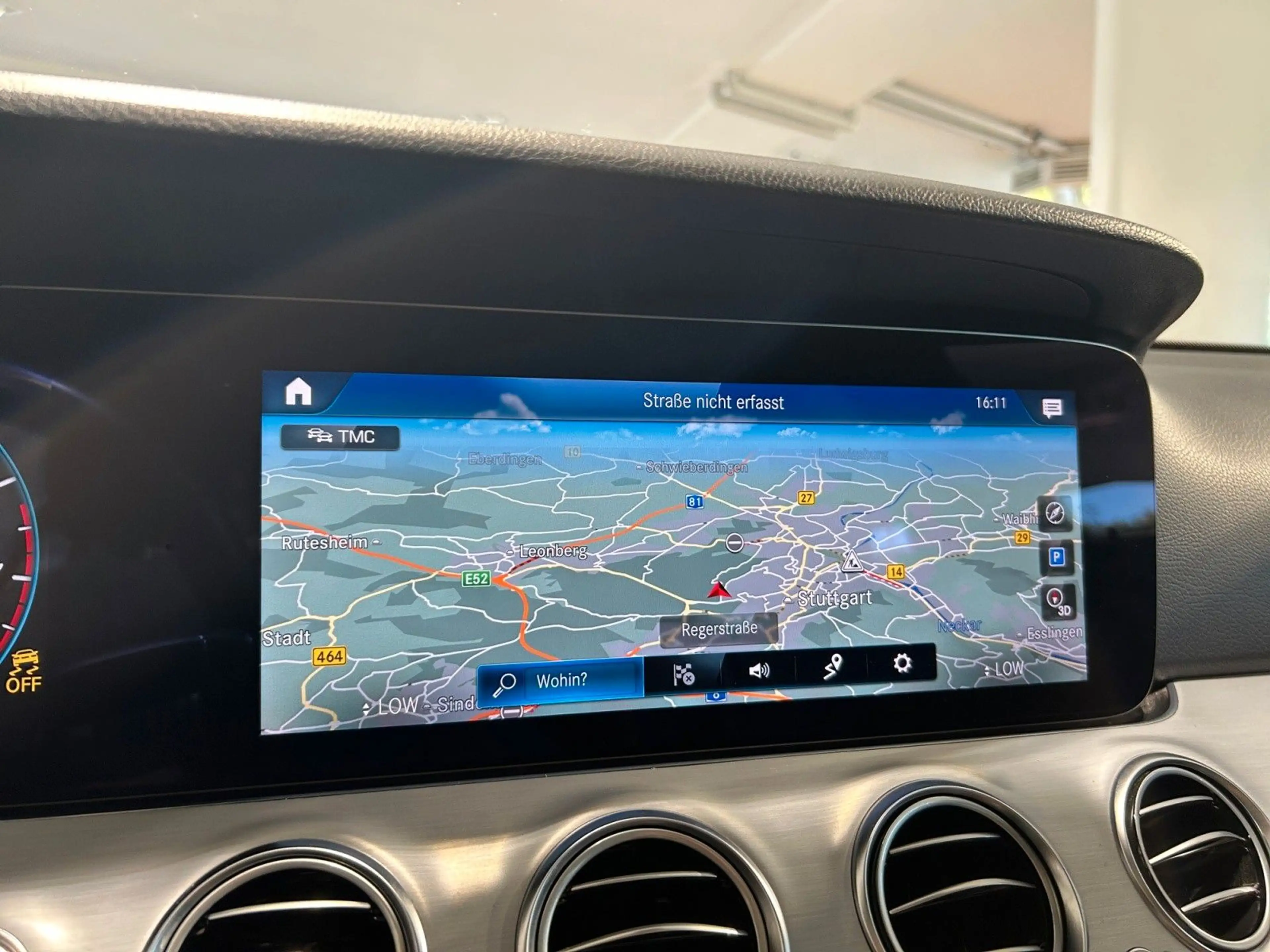 Mercedes-Benz E 200 T-Modell NAV/LED/E-SITZ/KAM/SZH/SCHIEBE — photo 21