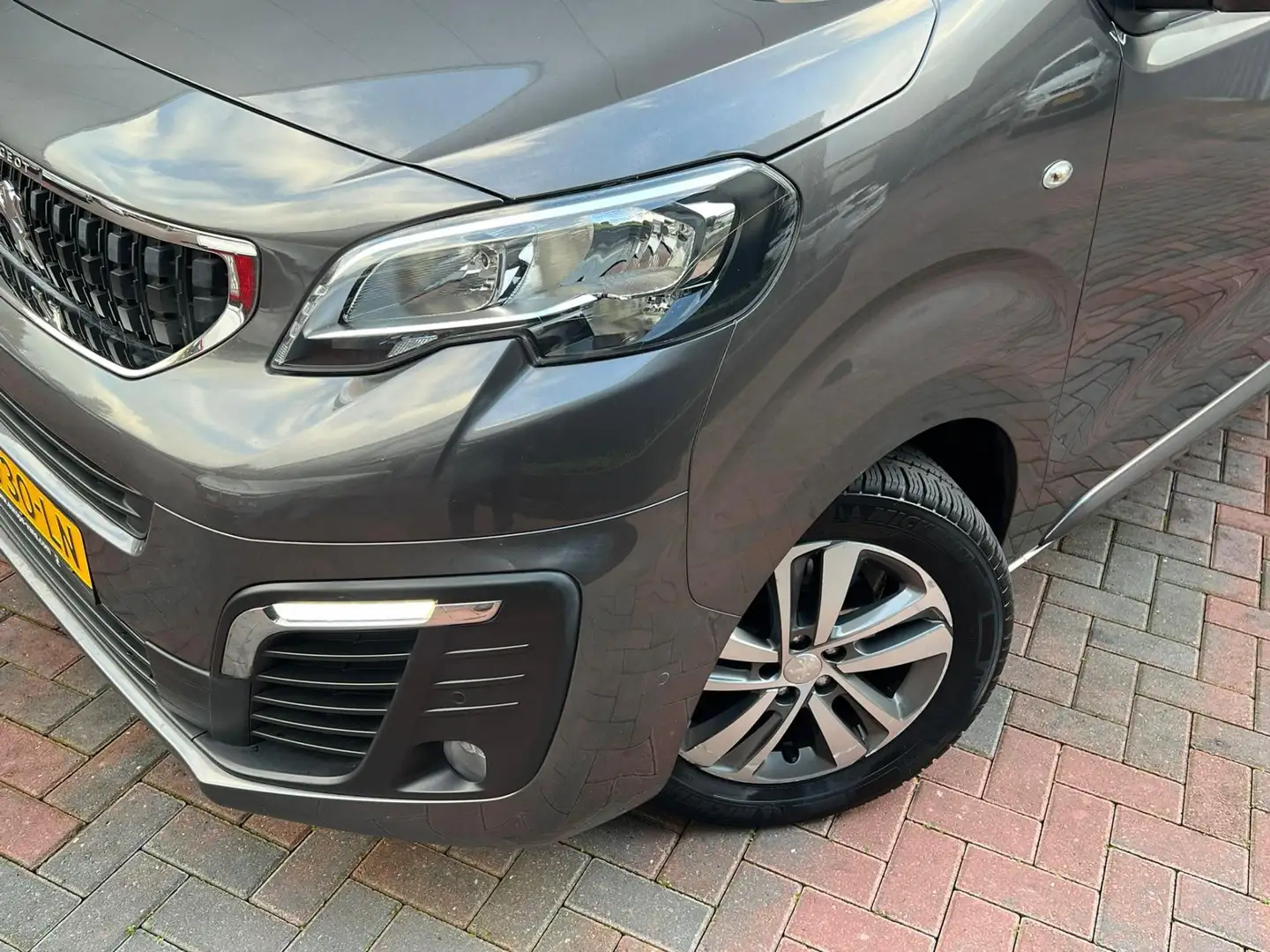 Peugeot Expert 231L 2.0 BlueHDI 150 Premium Pack * Navi * Cruise Negro - 2