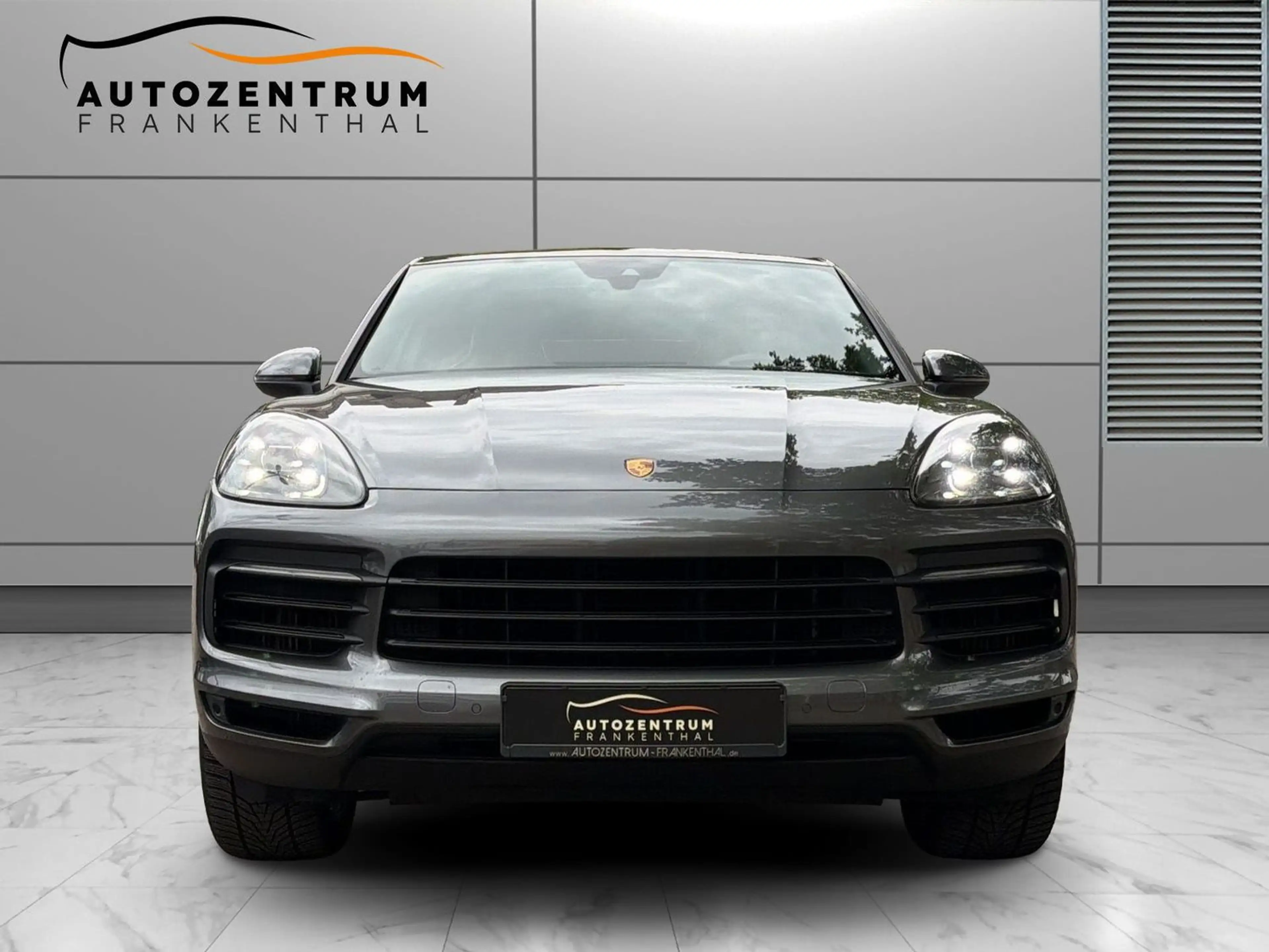 Porsche Cayenne PANO BOSE CHRONO PASM DAB APPLE — photo 2