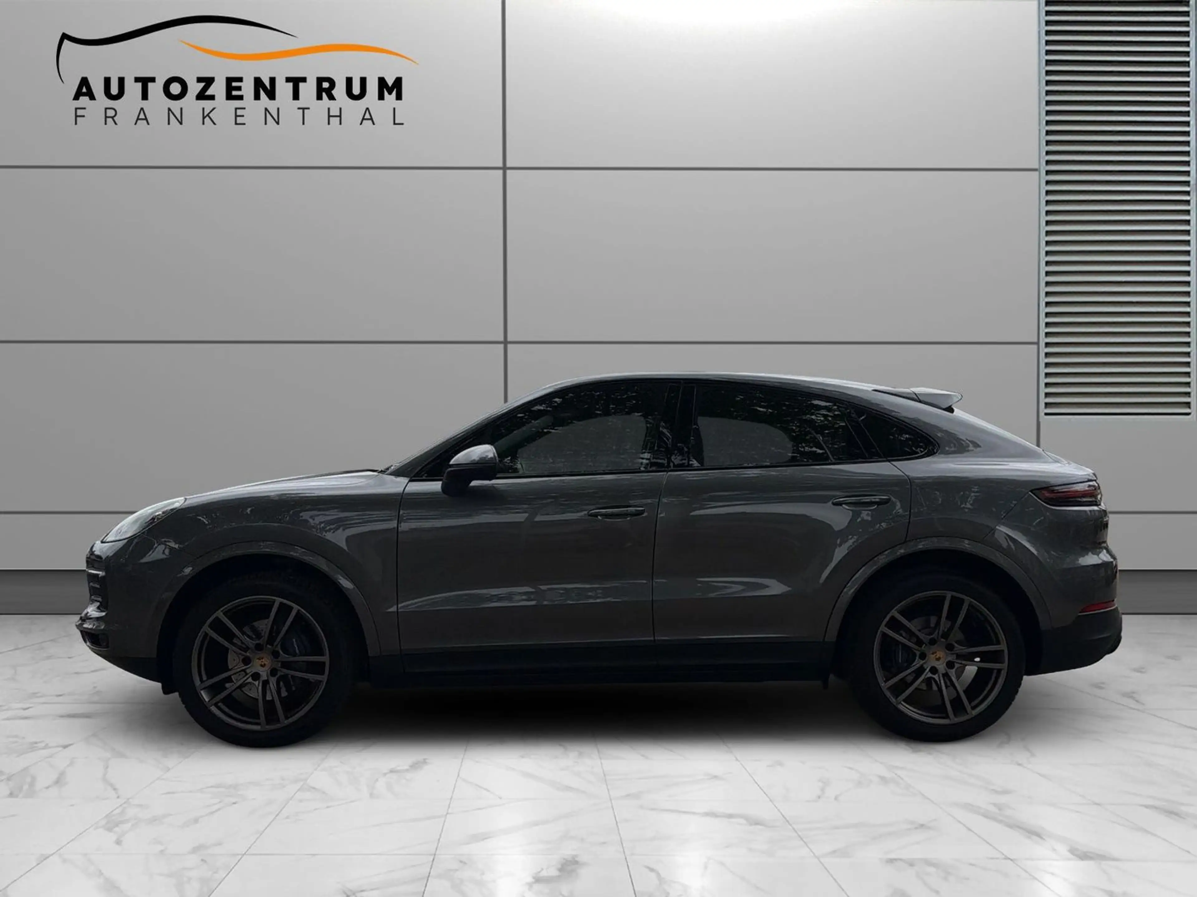 Porsche Cayenne PANO BOSE CHRONO PASM DAB APPLE — photo 3