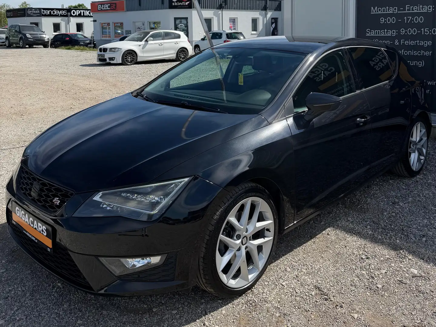 SEAT Leon FR Schwarz - 1