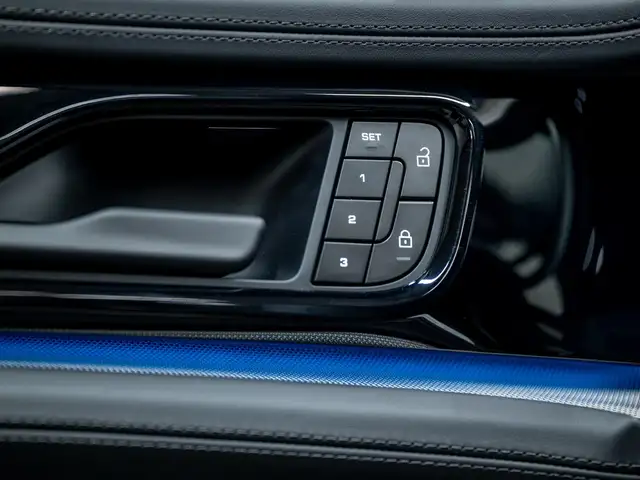 Porsche Panamera view 30