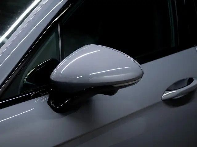 Porsche Panamera view 10