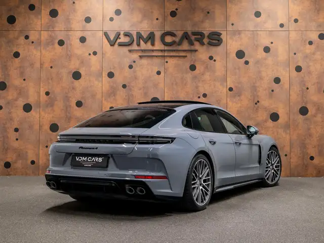 Porsche Panamera view 5