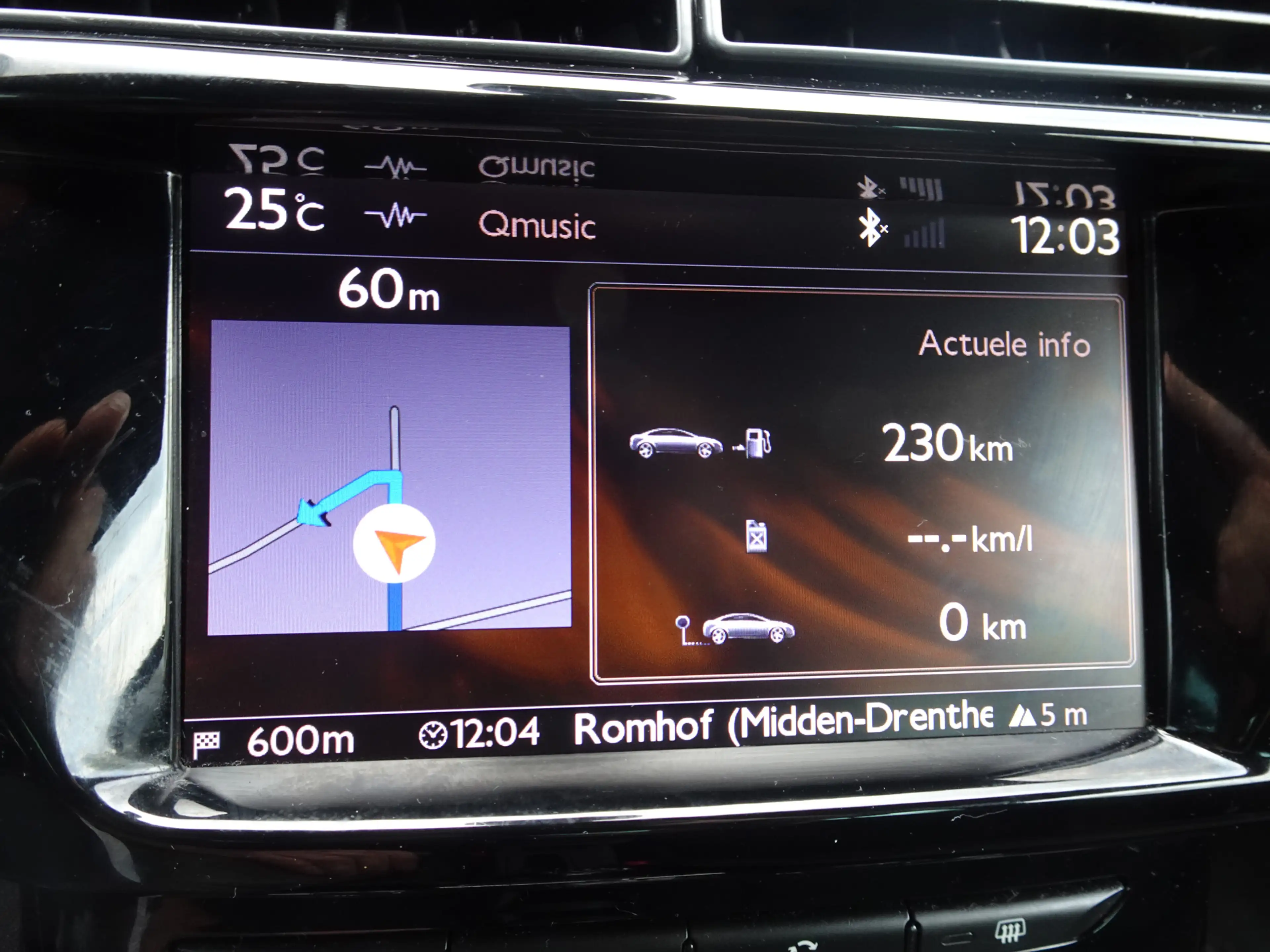 DS Automobiles DS 3 1.2 PureTech So Chic — photo 8