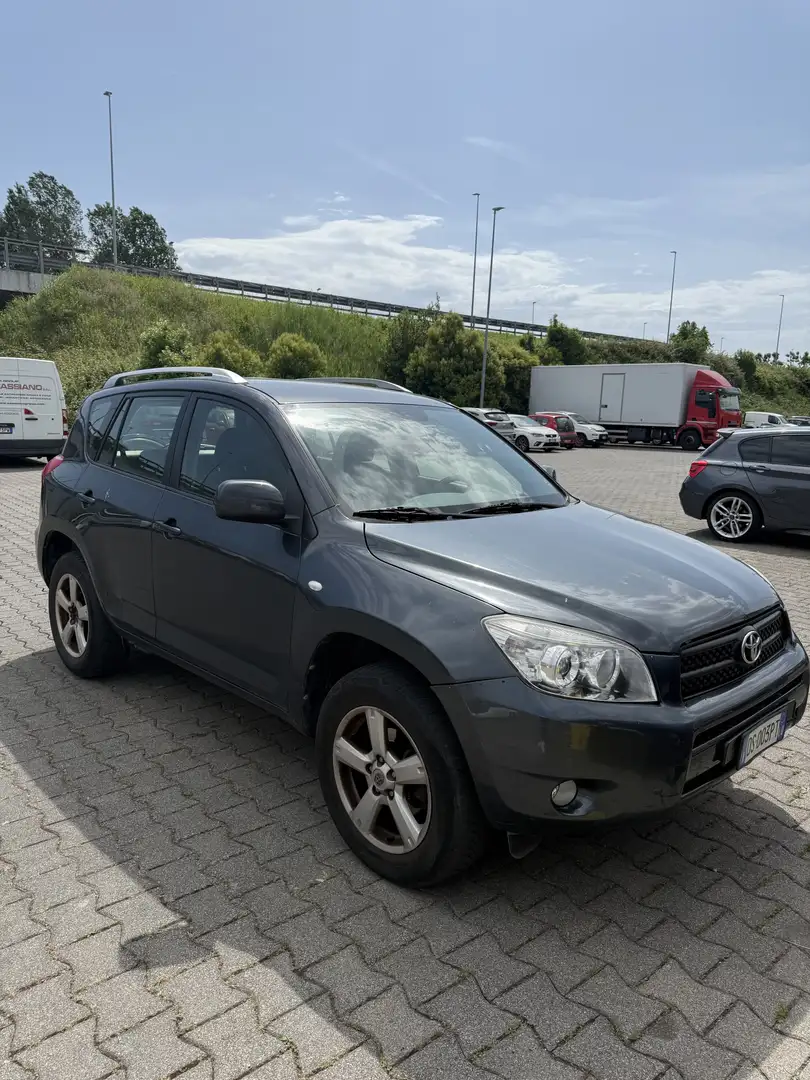 Toyota RAV 4 RAV4 2.2 d-4d Sol 136cv - 2