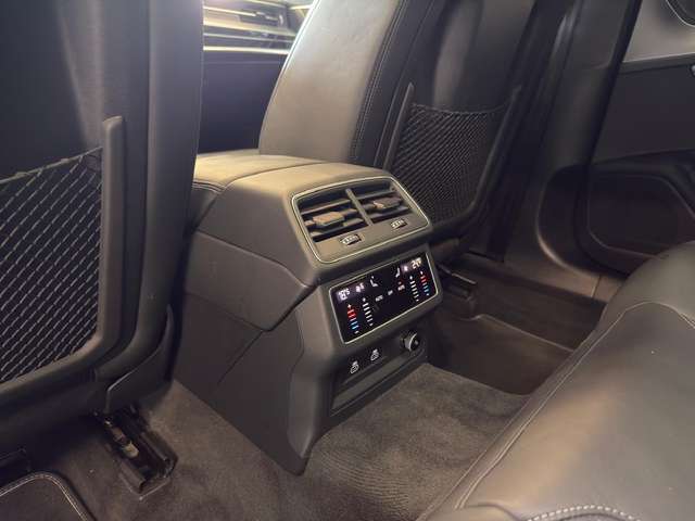 Audi A6 — photo 16