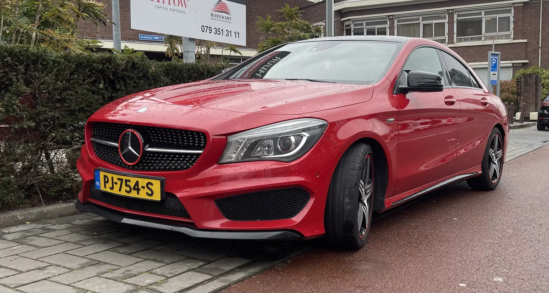 Mercedes-Benz CLA 250 7G-DCT AMG Line - 2