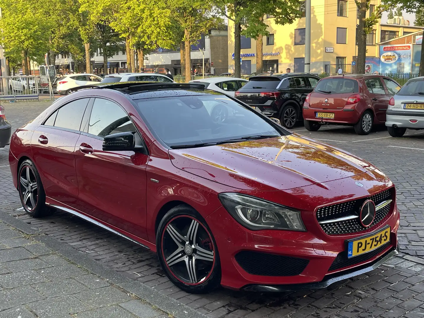 Mercedes-Benz CLA 250 7G-DCT AMG Line - 1