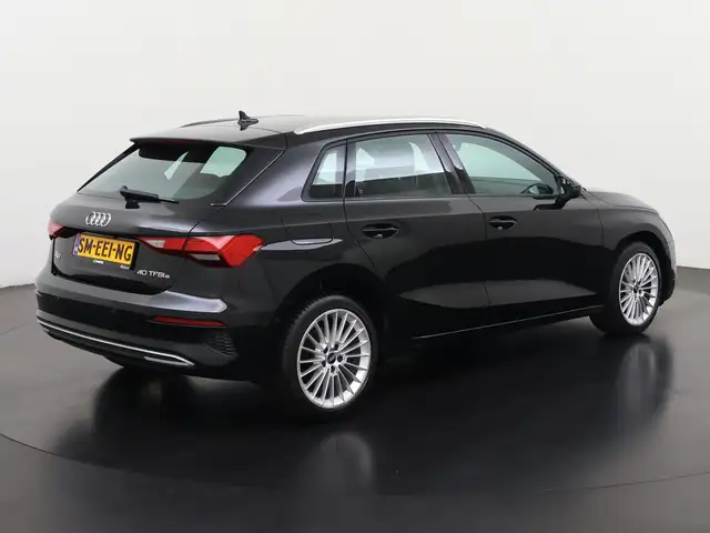 Audi A3 view 4