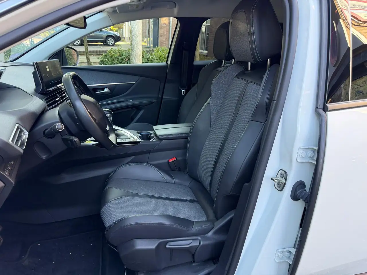 Peugeot 3008 1.2 PureTech Blue Lease Allure, миниатюра 20