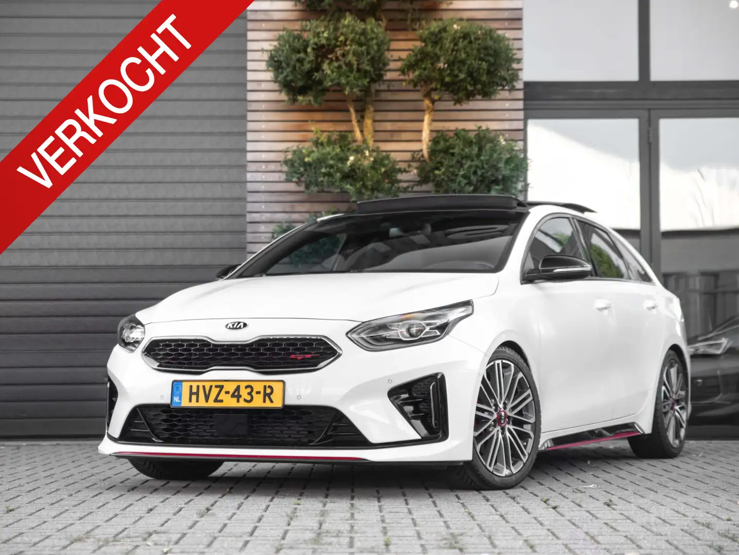 Kia ProCeed / pro_cee'd 1.6 T-GDI GT / Panoramadak / Memory functie / Adap Wit - 1