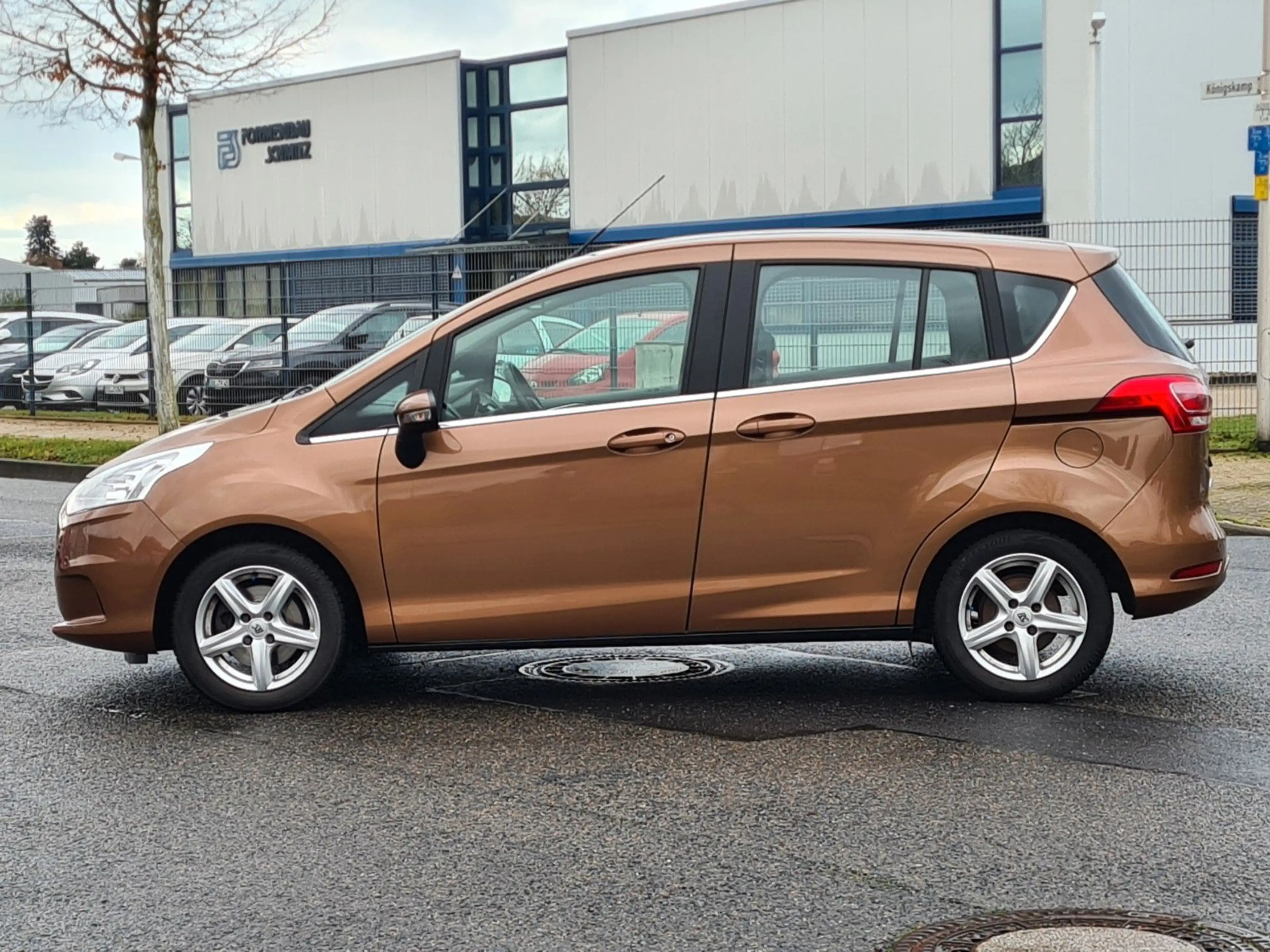 Ford B-Max Titanium *Kamera*PDC*SHZ*Tempo* — photo 2
